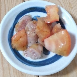 お弁当に。ミニトマトとソーセージ炒め